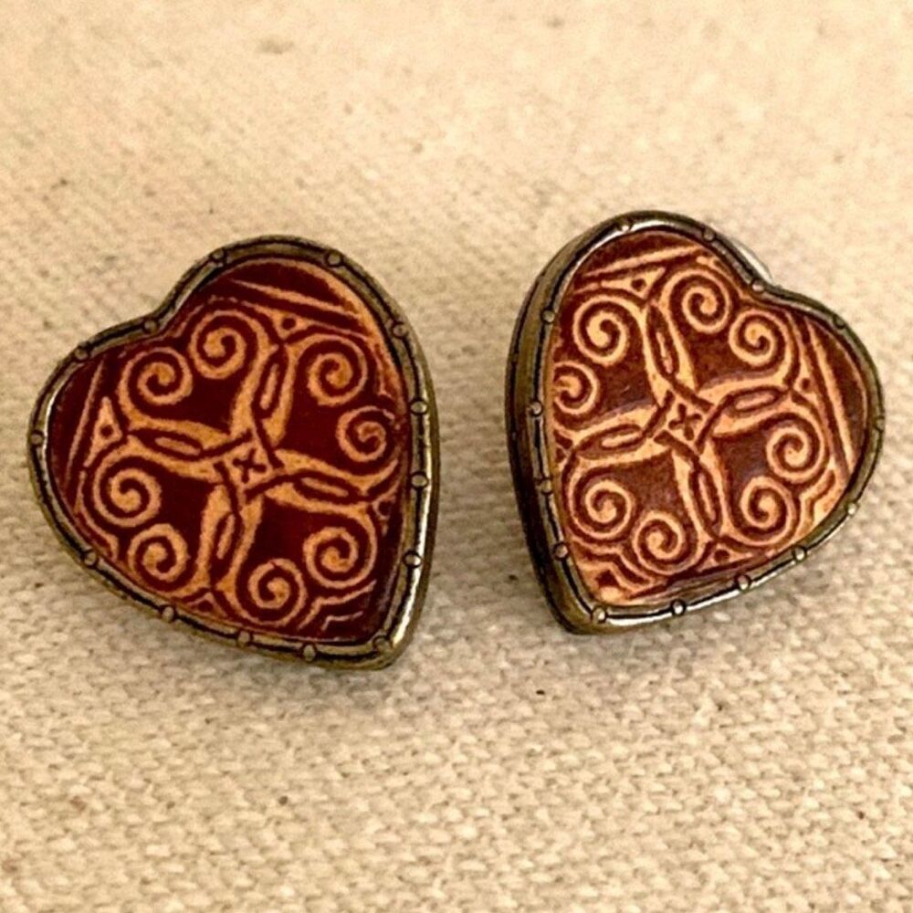Vintage Florentine Heart Earrings – Hand-Painted Wood – Boho Folk Charm